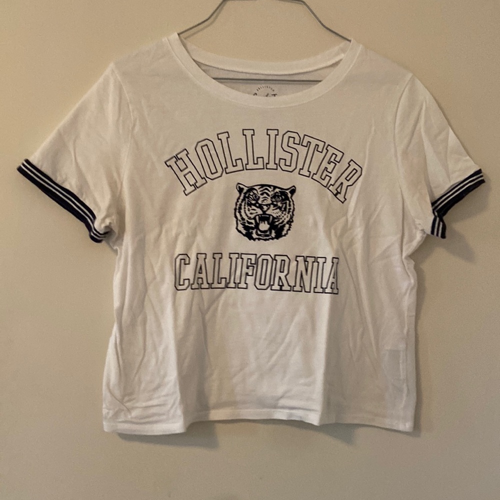 Hollister shirt